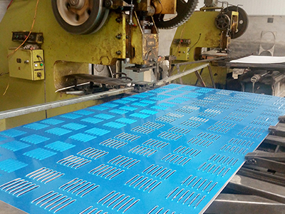 百葉窗沖孔網(wǎng) 百葉窗沖孔網(wǎng)