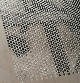 不銹鋼沖孔板.jpg 不銹鋼沖孔板.jpg